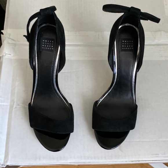 White House Black Market Shoes - NWT Never Worn WHBM Heel!